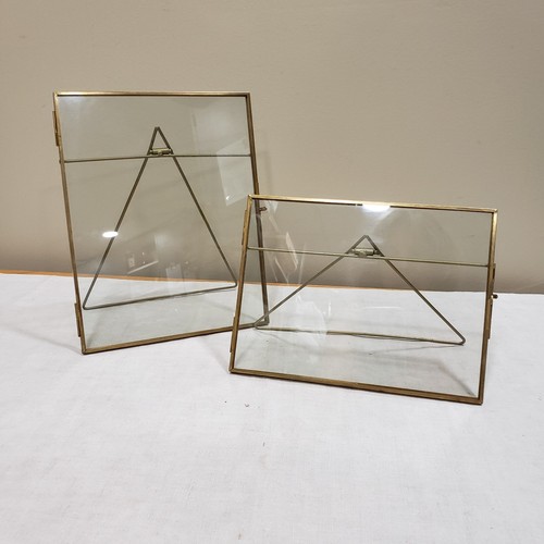 Gold metal picture - metal,